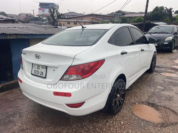 Hyundai Accent GLS 2013 White