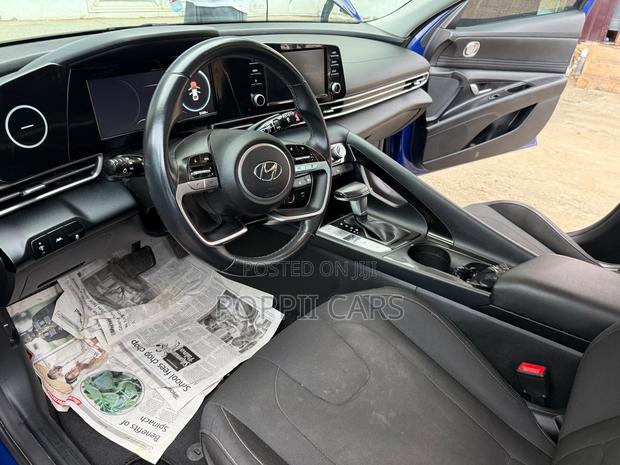 Hyundai Elantra SEL 2021 Blue