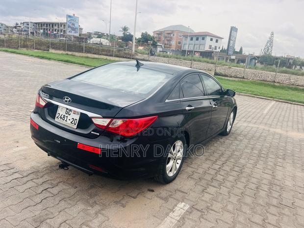 Hyundai Sonata 2013 Black