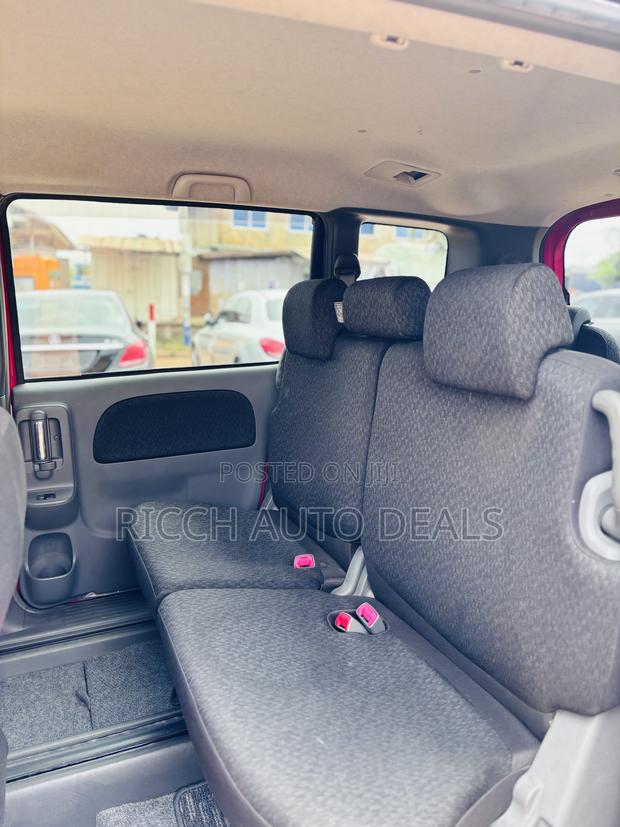 Toyota Sienta 1.5 FWD 2012 Red