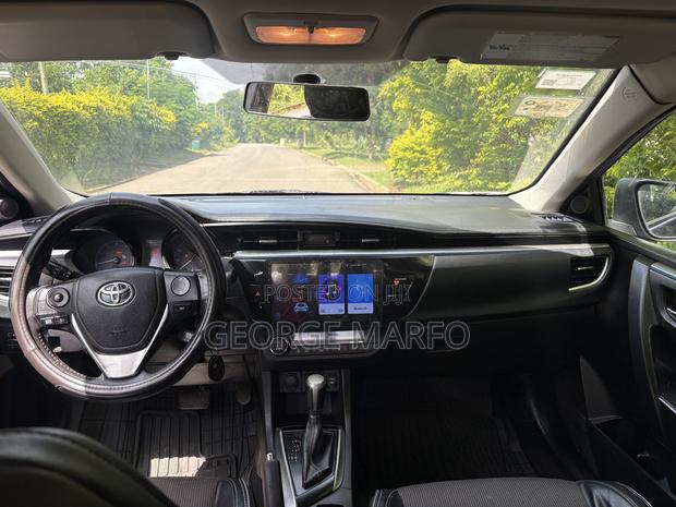 Toyota Corolla 2016 Blue