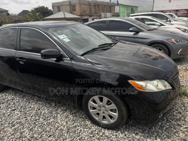 Toyota Camry XLE 4dr Sedan (2.5L 4cyl 6AM) 2010 Black