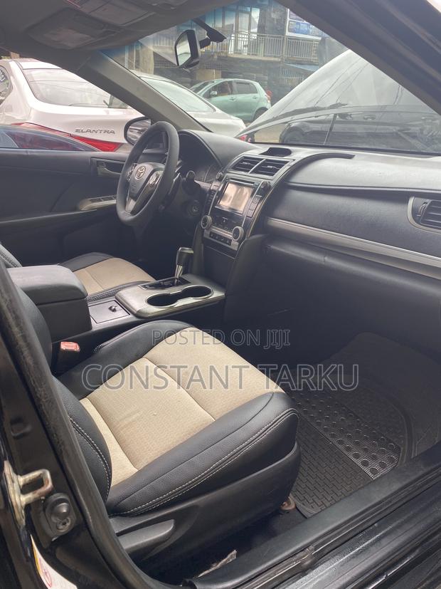 Toyota Camry SE 4dr Sedan (2.5L 4cyl 6A) 2014 Black