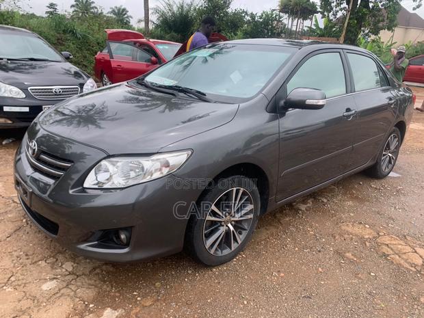 Toyota Corolla LE 4dr Sedan (1.8L 4cyl 4A) 2010 Gray