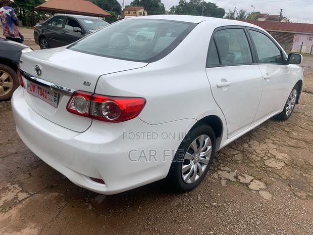 Toyota Corolla L 4dr Sedan (1.8L 4cyl 5M) 2012 White