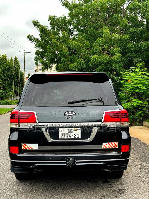 Toyota Land Cruiser 2012 Black