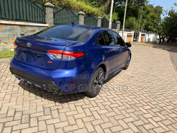 Toyota Corolla SE 2020 Blue