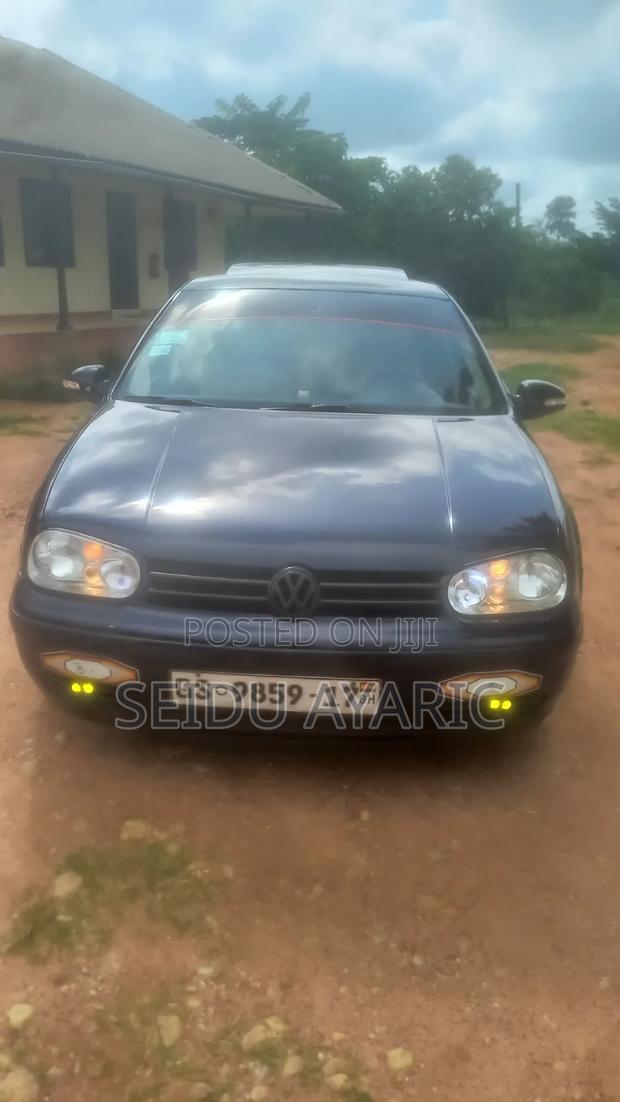 Volkswagen Golf 2002 Black