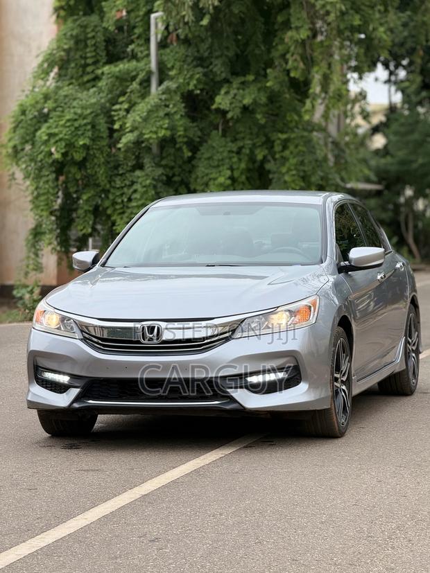 Honda Accord Sport 4dr Sedan FWD (2.4L 4cyl 2A) 2017 Silver