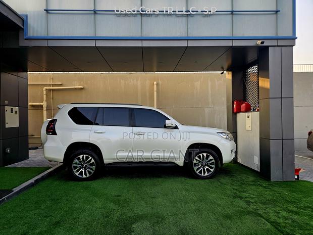 Toyota Land Cruiser Prado 4.0 Petrol GX-R 2022 White