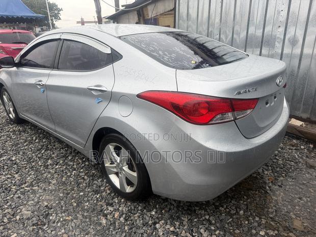 Hyundai Avante 2014 Silver