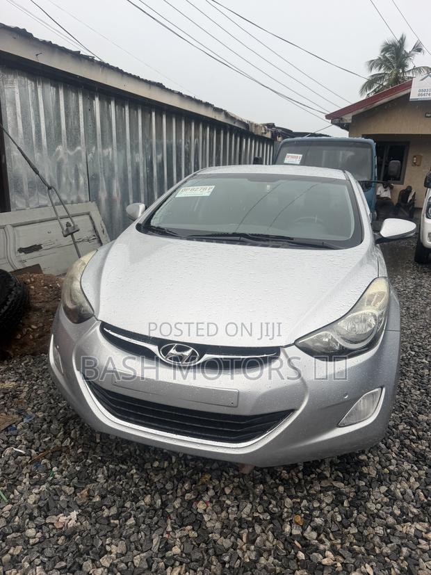 Hyundai Avante 2014 Silver