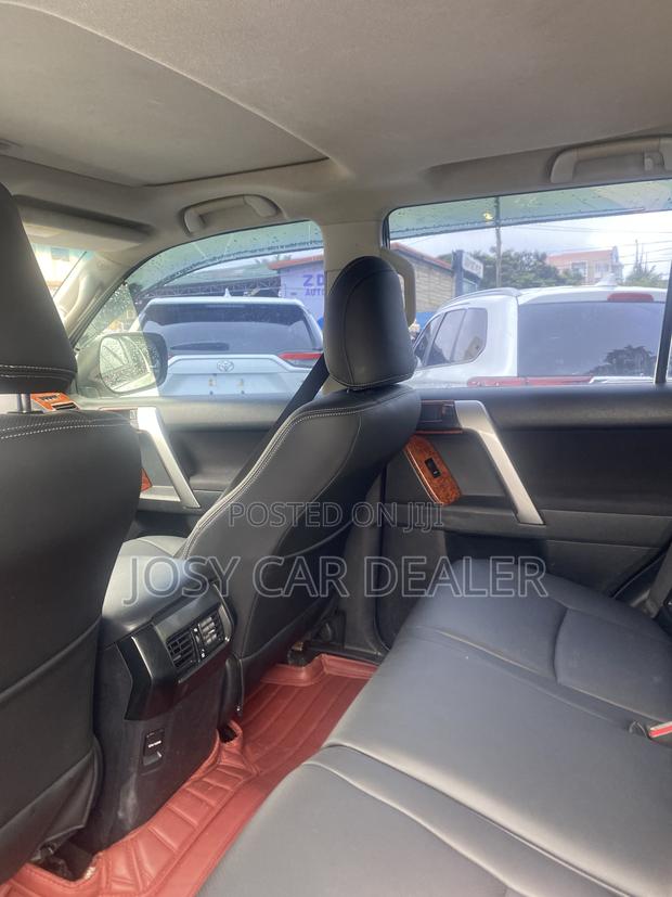 Toyota Land Cruiser Prado 2.7 2017 White