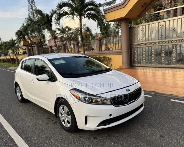 Kia Forte EX Sedan 2017 White