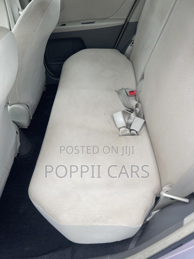 Toyota Vitz 2010 Silver