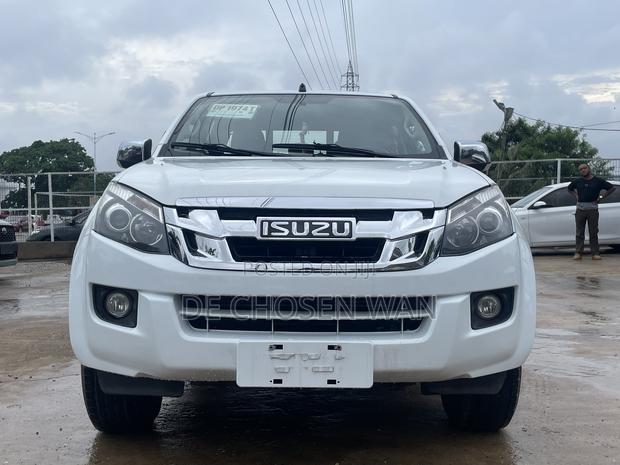 Isuzu D-MAX 2017 White