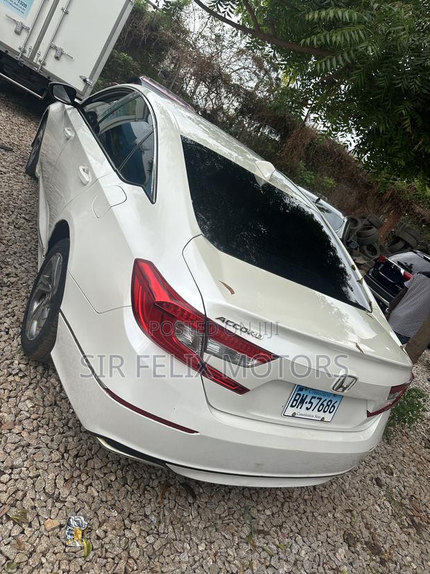 Honda Accord EX-L 2.0T 2018 White