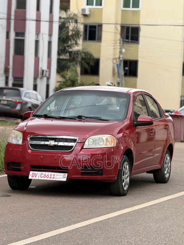 Chevrolet Aveo 1.6 Automatic 2012 Red