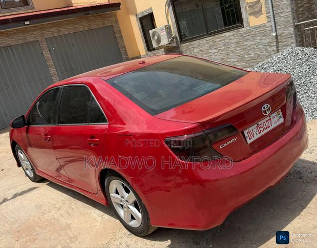 Toyota Camry LE 4dr Sedan (2.5L 4cyl 6A) 2014 Red