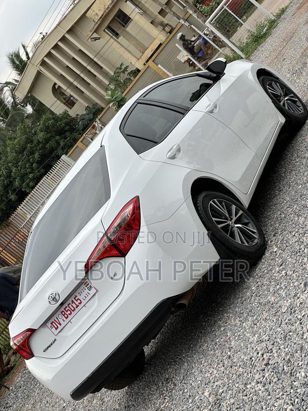 Toyota Corolla 2018 White