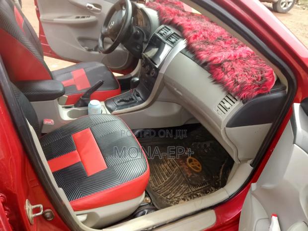 Toyota Corolla LE Special Edition 4dr Sedan (1.8L 4cyl 4A) 2013 Red