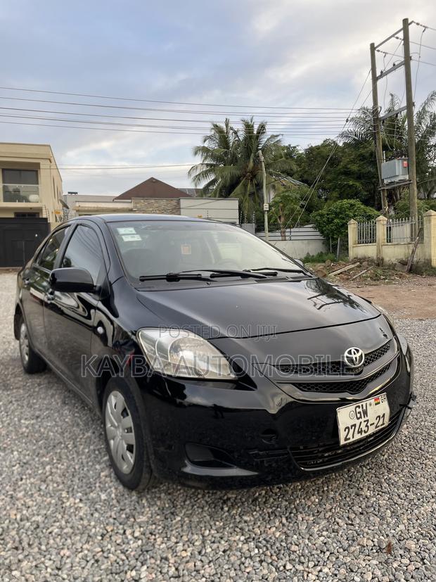 Toyota Belta 2013 Black