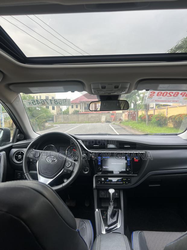 Toyota Corolla XSE (1.8L 4cyl 2A) 2019 Black