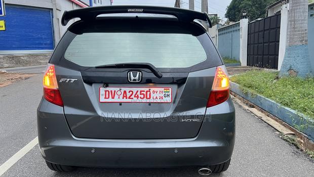 Honda Fit Automatic 2010 Gray