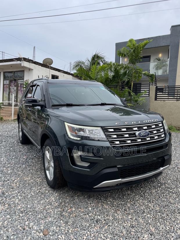 Ford Explorer 2016 Green