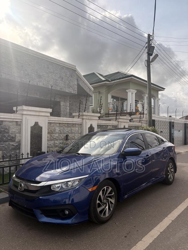 Honda Civic EX 4dr Sedan (2.0L 4cyl) 2017 Blue
