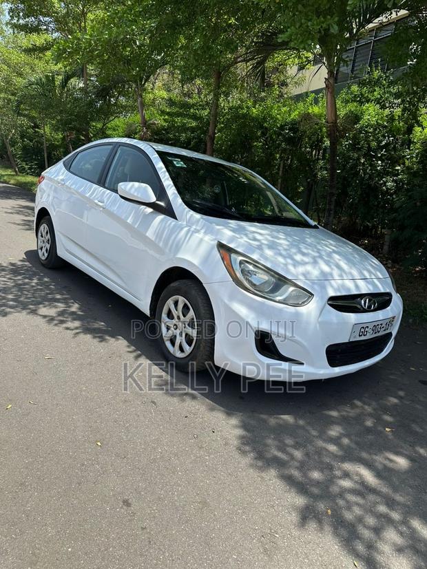 Hyundai Accent 2012 White