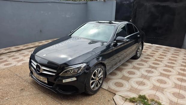 Mercedes-Benz C300 Luxury 4matic Sedan AWD (2.0L 4cyl 7A) 2017 Black