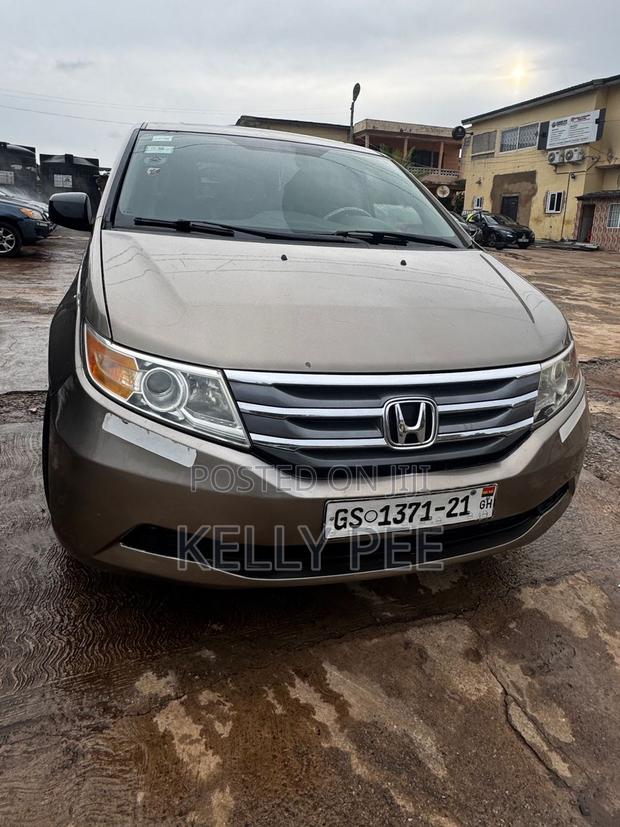 Honda Odyssey 2011 Gold