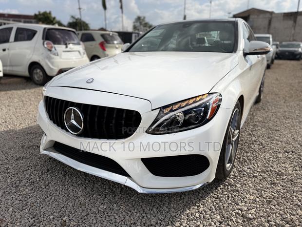 Mercedes-Benz C300 Sport 4Matic Sedan AWD (2.0L 4cyll 7A) 2016 White