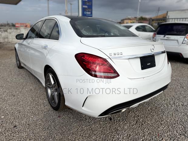 Mercedes-Benz C300 Sport 4Matic Sedan AWD (2.0L 4cyll 7A) 2016 White