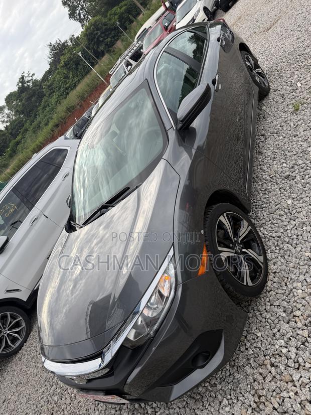 Honda Civic EX 4dr Sedan (2.0L 4cyl) 2017 Gray