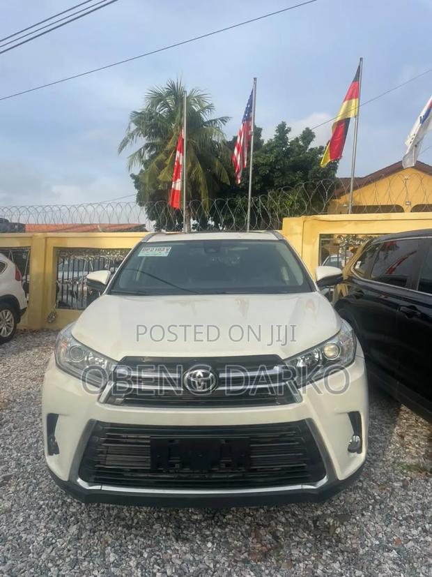 Toyota Highlander XLE 2019 White