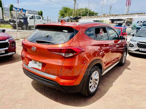 Hyundai Tucson SE AWD 2018 Red