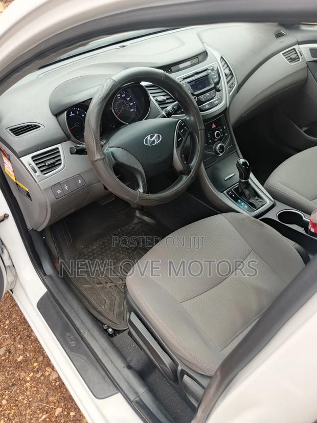 Hyundai Elantra 2015 White
