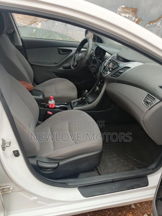 Hyundai Elantra 2015 White