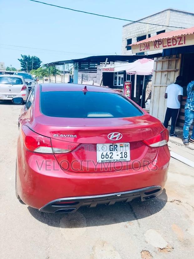 Hyundai Elantra GLS Sedan FWD (1.8L 4cyl 6A) 2013 Red