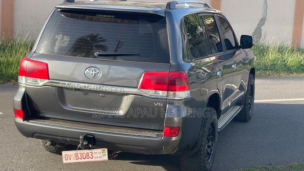 Toyota Land Cruiser 4.5 V8 DSL 2014 Gray