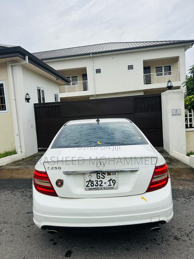 Mercedes-Benz C250 2010 White