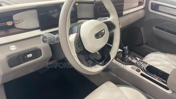 New Geely Coolray 2025 Silver