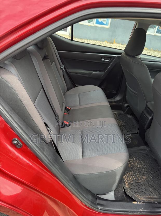 Toyota Corolla 2017 Red