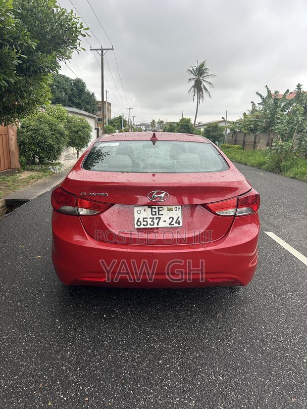 Hyundai Elantra GLS Sedan FWD (1.8L 4cyl 6M) 2013 Red