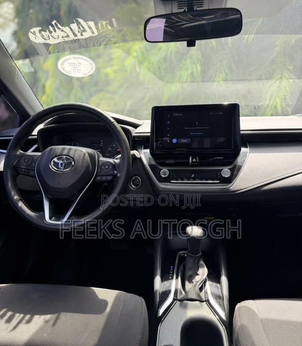Toyota Corolla SE 2024 Blue