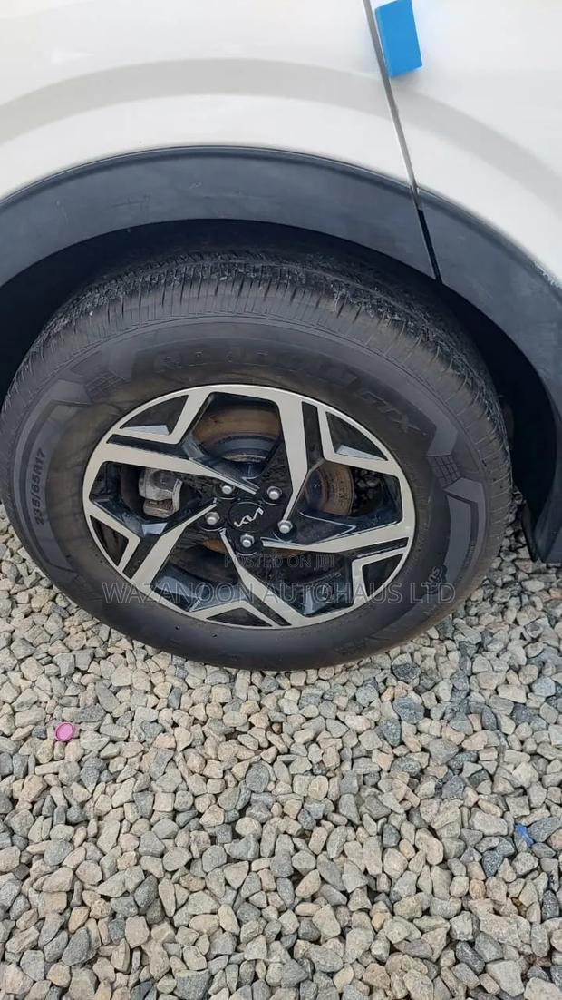 Hyundai Tucson SE 2022 White