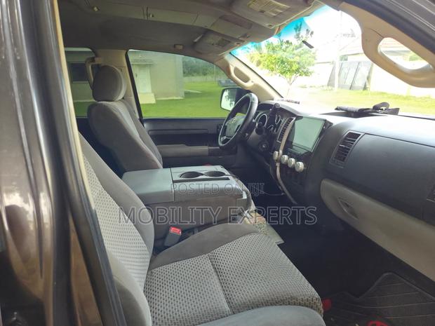Toyota Tundra 2012 Gray