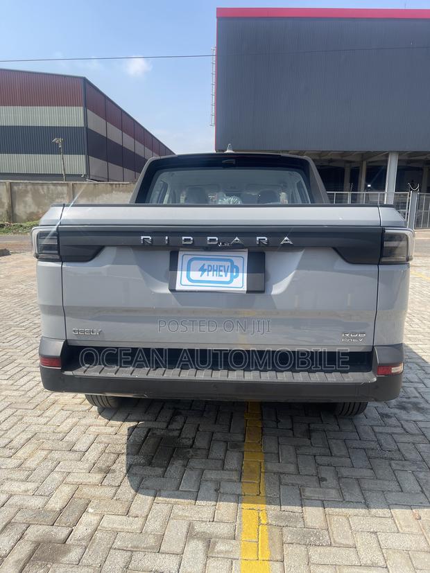 New Radar Horizon 1.5 Hybrid AWD 2025 Gray